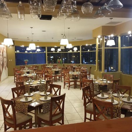 Hotel El Brujo La Merced Trujillo Eksteriør billede